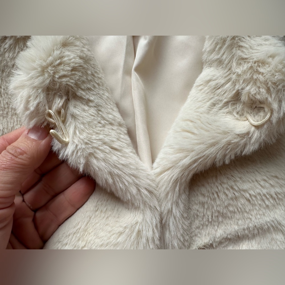 POPSUGAR Faux Fur Teddy Coat – Ivory/Cream | Size XL - Picture 5 of 8